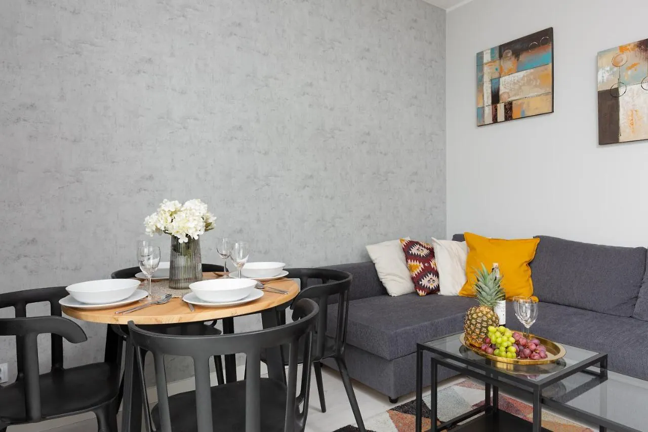 Business Center Apartments Warsaw Wola By Noclegi Renters 0*,